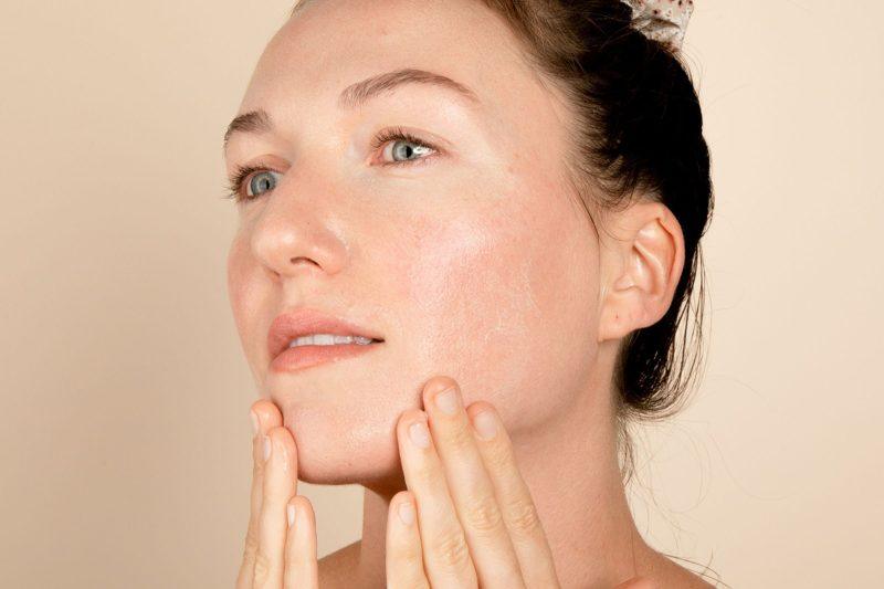 Embrace Inclusivity with Skincare Designed for Every Skin Type
    <em>Posted on March 21, 2024</em> <em>Written by: 100% PURE®</em>
Universality permeates many aspects of our lives, from the emotions we experience to the challenges we encounter. Whether it’s joy, sadness, triumph, or hardship, these feelings resonate universally, transcending the boundaries of culture, language, and background. Similarly, in the realm of skincare, our skin’s needs and concerns are as diverse as we are. Yet, amidst this diversity, there exists a common thread—a fundamental desire for healthy, radiant skin that reflects our inner vitality and confidence.
The Philosophy Behind Universal Skincare
In recognizing this universal aspect of skincare, 100% Pure embarked on a pioneering journey to redefine the concept of beauty and skincare. Long before others caught on, 100% Pure understood that skin concerns, much like emotions, are universal—they transcend categories such as age, gender, and skin type. With this profound insight, 100% Pure introduced the revolutionary concept of a universal skincare line, designed to cater to the diverse needs of consumers worldwide.
At the heart of 100% Pure’s mission lies a commitment to inclusivity and empowerment. The brand envisioned a skincare range that would transcend conventional boundaries, embracing individuals of all ages, genders, and skin types. By crafting a lineup of products that address common skin concerns universally, 100% Pure sought to democratize skincare, making high-quality, effective formulations accessible to everyone. You can check our complete origin story <a href="https://www.100percentpure.com/blogs/feed/meet-the-founder-and-chief-creative-of-100-pure">here</a>.
Key Ingredients and Their Benefits
Our skincare range harnesses the power of nature’s finest ingredients to deliver transformative results for all skin types. Here are some core ingredients found in our formulations, each with unique benefits that contribute to the versatility and effectiveness of our products:
Vitamin E: Known for its antioxidant properties, <a href="https://www.100percentpure.com/blogs/feed/what-can-vitamin-e-do-for-your-skin">Vitamin E helps protect the skin</a> from environmental stressors and free radical damage. It nourishes and hydrates the skin, promoting a healthy complexion while supporting its natural barrier function. For more in-depth information, refer to 100% Pure’s ingredient glossary.
Organic Aloe: Renowned for its soothing properties, <a href="https://www.100percentpure.com/blogs/feed/aloe-vera-in-skin-care-and-makeup">organic aloe vera is a hydrating powerhouse</a>. It deeply moisturizes the skin without clogging pores, making it suitable for all skin types, including sensitive and acne-prone skin. Aloe vera also helps reduce inflammation and irritation, promoting a balanced, radiant complexion.
Olive Squalane: Derived from olive oil, squalane is a lightweight, non-greasy moisturizer that mimics the skin’s natural oils. It effectively hydrates and softens the skin, improving texture and suppleness. Olive <a href="https://www.100percentpure.com/blogs/feed/3-benefits-of-squalane-for-skin">squalane is easily absorbed</a>, making it suitable for all skin types, including oily and combination, without causing congestion or greasiness.
Coenzyme Q10: This powerful antioxidant helps rejuvenate and revitalize the skin by promoting collagen production and combating signs of aging. <a href="https://www.100percentpure.com/blogs/feed/coq10-for-skin-benefits-and-how-to-use">Coenzyme Q10 enhances skin elasticity</a> and firmness while reducing the appearance of fine lines and wrinkles. It energizes and protects the skin, making it an ideal ingredient for promoting a youthful, radiant complexion.
Hyaluronic Acid: Known for its exceptional hydrating properties, <a href="https://www.100percentpure.com/blogs/feed/hyaluronic-usage">hyaluronic acid attracts and retains moisture</a> in the skin, plumping and smoothing the complexion. It helps improve skin elasticity, diminishes the appearance of fine lines and wrinkles, and enhances overall skin texture. Hyaluronic acid is gentle and suitable for all skin types, providing long-lasting hydration without irritation.
Explore <a href="https://www.100percentpure.com/pages/ingredient-glossary">100% Pure’s ingredient glossary</a> for more detailed information on these key ingredients and their benefits, and discover how they contribute to the effectiveness of our skincare range in promoting healthy, radiant skin for everyone.
Featured Products in 100% PURE’s Universal Range
At 100% PURE, we believe in the power of conscious chemistry and responsible formulations. Our mission is to empower beauty enthusiasts to make informed decisions about the products they use on their bodies. Conventional formulations often contain toxic ingredients that can penetrate the skin and potentially affect overall health. 
That’s why we prioritize natural, non-toxic ingredients in our skincare line, ensuring that our products not only deliver exceptional results but also promote the well-being of our customers. By harnessing the potency of nature’s finest ingredients, we offer skincare solutions that are safe, effective, and suitable for everyone, regardless of skin type or concerns.
Best-Selling Products and Their Versatile Uses in Skincare Routines
Rose Water Gel Cleanser: Start your skincare routine by cleansing with our <a href="https://www.100percentpure.com/collections/cleansers/products/rose-water-gel-cleanser">Rose Water Gel Cleanser</a>. Suitable for all skin types, it gently removes impurities and leaves the skin feeling refreshed and balanced.
Flower Water Toner: After cleansing, apply our <a href="https://www.100percentpure.com/collections/natural-toner/products/flower-water-toner">Flower Water Toner</a> to hydrate and tone the skin. Its alcohol-free formula makes it gentle enough for all skin types, prepping the skin for subsequent skincare steps.
Vitamin C Serum: Incorporate 100% Pure <a href="https://www.100percentpure.com/collections/serums/products/vitamin-c-serum">Vitamin C Serum</a> into your morning routine to brighten and protect the skin. Ideal for all skin types, it helps boost collagen production and diminish dark spots for a radiant complexion.
Tea Tree Balancing Moisturizer: Hydrate and clarify your skin with <a href="https://www.100percentpure.com/collections/moisturizers/products/tea-tree-balancing-moisturizer">Tea Tree Balancing Moisturizer</a>. Suitable for oily and acne-prone skin types, it helps control excess oil production and soothes inflammation.
Green Tea Sunscreen: Finish your morning routine by applying our <a href="https://www.100percentpure.com/collections/sunscreen/products/green-tea-spf-30">Green Tea Sunscreen</a> to shield your skin from harmful UV rays. Suitable for all skin types, it provides broad-spectrum protection while nourishing and moisturizing the skin.
Incorporate these best-selling products into your daily skincare routine to achieve healthy, glowing skin. With their versatile uses and suitability for all skin types, they make it easy to prioritize skincare that is both effective and safe.
Sustainability and Ethical Considerations
At 100% PURE, <a href="https://www.100percentpure.com/pages/sustainability-efforts">sustainability and ethical practices</a> are at the core of our brand ethos. Our commitment to a more sustainable future drives every aspect of our development and production processes for the universal skincare line. We prioritize eco-friendly packaging, opting for biodegradable materials and post-consumer recycled packaging to minimize environmental impact. By 2024, we aim to reduce petrochemical-based packaging by 75%, further demonstrating our dedication to sustainability.
In addition to our packaging initiatives, we conduct cruelty-free testing and utilize clean, responsibly sourced ingredients in all our formulations. Our biodegradable formulas ensure that our products are non-toxic and safe for the planet’s delicate ecosystems. Moreover, our conscious business practices extend beyond product development. We support global and local communities through partnerships with organizations promoting health, wellness, and environmental conservation. From donating nutritious meals to shelter dogs to planting trees to foster local economies, we strive to make a positive impact on the world around us. Together, we are working towards a healthier, more sustainable future for all.
FAQ Section: Everything You Need to Know About Our Universal Skincare
How do I determine which products from the universal range are best for my specific skin concerns?
Our universal skincare range is meticulously crafted to address various skin concerns. To determine which products suit your specific needs, we recommend assessing your skin type, concerns, and goals. Whether you’re dealing with dryness, acne, aging, or sensitivity, our range offers tailored solutions. Feel free to explore our product descriptions, consult with our skincare experts, or utilize our online resources to find the perfect match for your skin.
Can the universal skincare products be used in conjunction with other skincare brands?
Yes, our universal skincare products are designed to complement various skincare routines. While our range is comprehensive and effective on its own, it can also be seamlessly integrated into existing skincare regimens. Whether you have a favorite product from another brand or wish to combine different formulations, our products are versatile and can enhance the efficacy of your overall routine.
Are there any universal products specifically designed for sensitive skin?
Absolutely. We understand the unique needs of sensitive skin and have formulated specific products to cater to this concern. Our universal range includes gentle, soothing formulations free from harsh irritants and allergens. These products undergo rigorous testing to ensure compatibility with sensitive skin types, providing effective solutions without compromising on safety or efficacy.
How does the universal range cater to aging skin or acne-prone skin?
Our universal skincare range incorporates advanced ingredients and targeted formulations to address aging and acne-prone skin effectively. For aging skin, we offer products enriched with potent antioxidants, peptides, and hydrating ingredients to minimize fine lines and wrinkles. We provide non-comedogenic formulations for acne-prone skin that help regulate sebum production, unclog pores, and reduce inflammation, promoting clearer, healthier-looking skin.
What measures does the brand take to ensure the sustainability and ethical production of the skincare line?
At 100% Pure, sustainability and ethical production are fundamental principles guiding our practices. We prioritize environmentally conscious sourcing of ingredients, opting for renewable resources whenever possible. Our manufacturing processes adhere to strict ethical standards, ensuring fair labor practices and minimizing environmental impact. Additionally, we prioritize eco-friendly packaging solutions and strive for transparency in our supply chain, aiming to create a skincare line that not only nurtures your skin but also respects the planet and its inhabitants.
Conclusion
We invite you to explore our universal skincare line and experience the transformative power of clean, responsibly sourced ingredients. Join us in our mission to revolutionize skincare into a more inclusive and universally beneficial experience. Together, let’s celebrate the beauty of diversity and empower individuals to embrace their unique skin journeys. With 100% PURE, skincare knows no bounds—we’re here to nourish, rejuvenate, and uplift every complexion, one radiant face at a time.